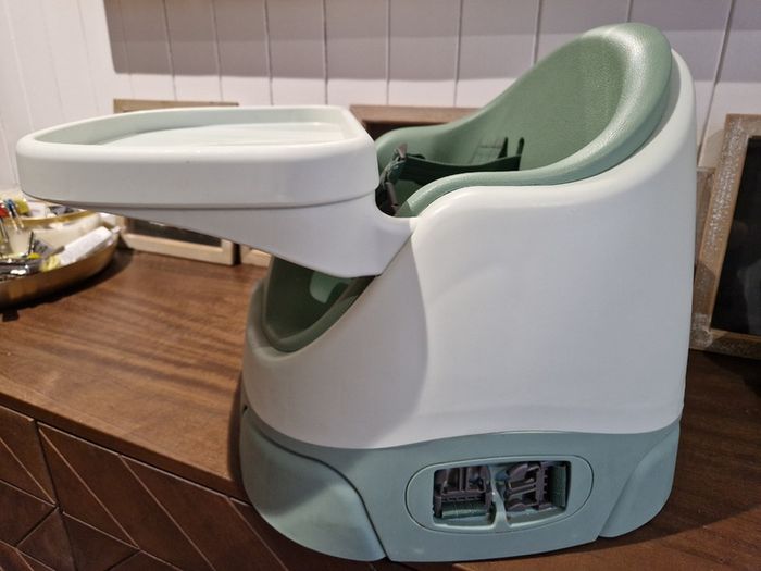 Mamas and Papas Baby Bug Floor & Booster Seat