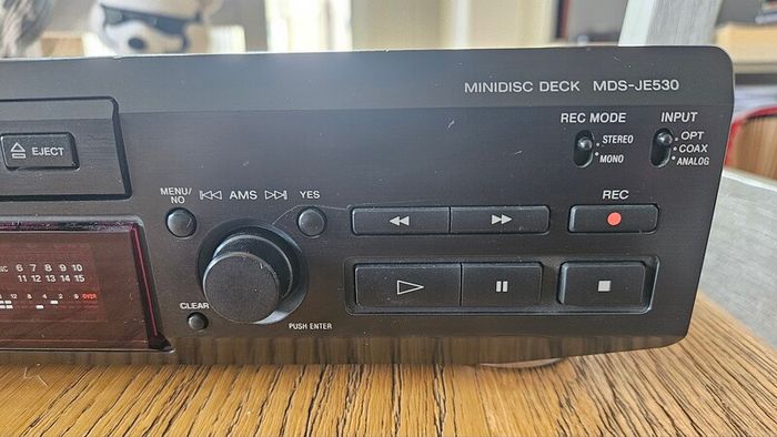 Sony MDS-JE530 minidisc player/recorder