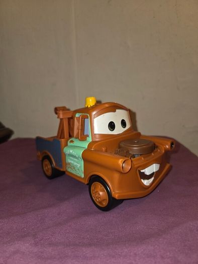 Disney Cars 2 Hide n Spy Tow Mater Bop it style game - Fully working