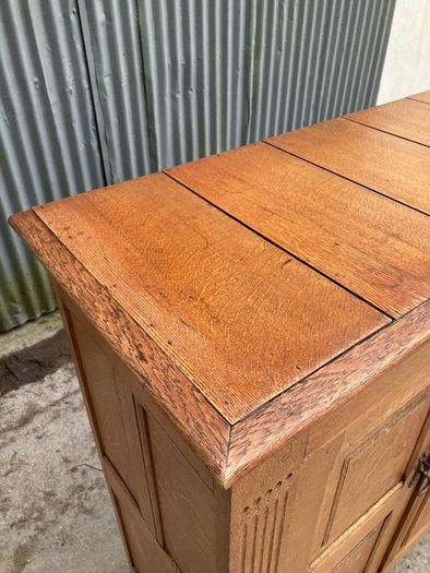 Early 20th Century Arts and Crafts Oak Cabinet - Warehouse and Showroom Open Saturday 18th April 12 til 4pm Eircode R95T227