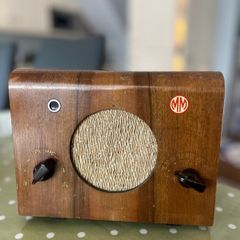 Vintage 1940's Radio