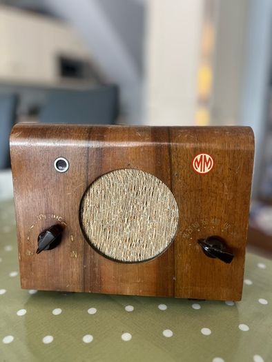 Vintage 1940's Radio