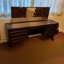 mahogany look bedroom furniture Image 5