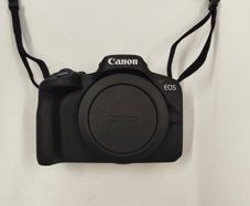 Canon Camera R50 Bundle