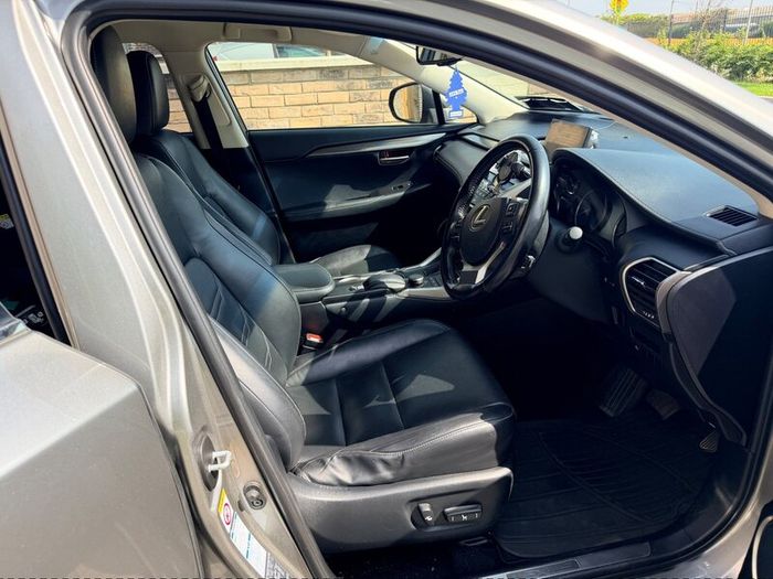 Lexus NX300h 2016