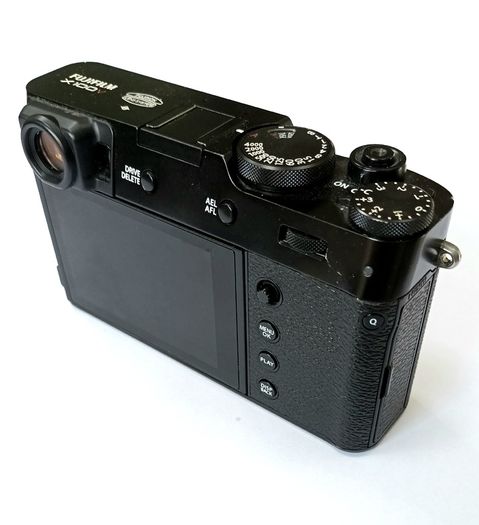 Fujifilm X100V