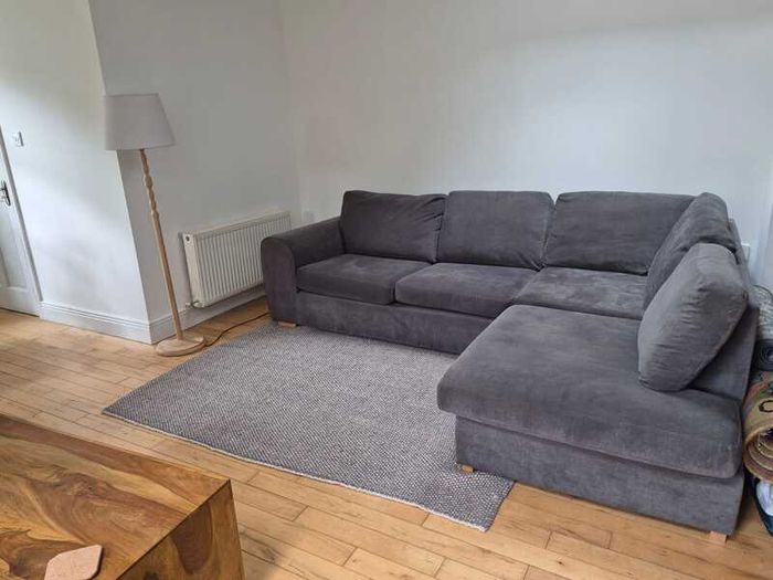 L-Shaped Corner Sofa with Pull-Out Bed