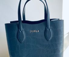 Beautiful Furla Era tote in grey croc-embossed genuine leather.