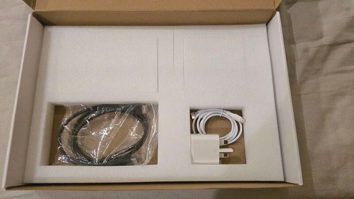 15.6" Portable Monitor Full HD 1080p - Like New with Box