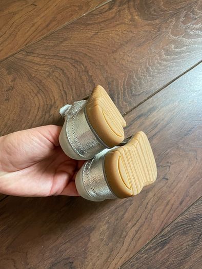 Girls sandals Clarks uk6