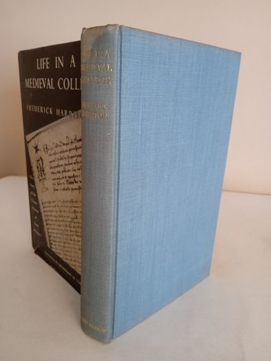 Life in a Medieval College: The Story of the Vicars-Choral of York Minister by Frederick Harrison (RB256)