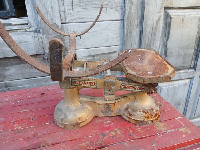 Antique Cast Iron Weight Scale W. & T. AVERY Birmingham