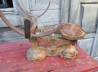Antique Cast Iron Weight Scale W. & T. AVERY Birmingham