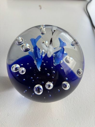 X2 vintage beautiful glass paper weights these sell for up to and over 125 each I'm selling 2 for 100 over 30 years old