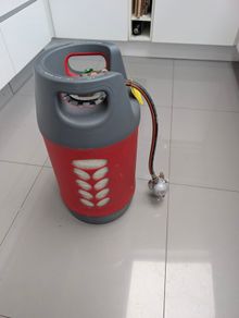 refillable gas cylinder