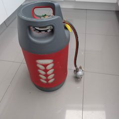 refillable gas cylinder
