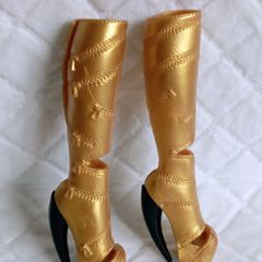 Boots for clawdeen wolf monster high doll