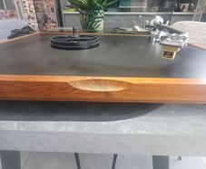 Legendary original Rega Planar 2 MK 1 With walnut Plinth stunning condition and looks collectors dream as highly sought-after