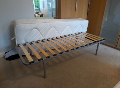 Small single bed base