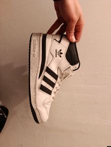 Adidas Forum black and white