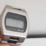 Vintage Seiko 0439-4009 Quartz LC Digital Watch with Original Bracelet Image 4