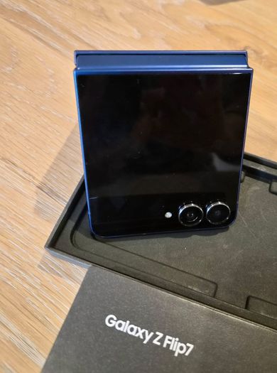 Samsung Flip 7