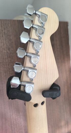 Left hand EVH RWBS guitar