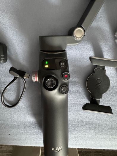 Nintendo Switch Oled + Osmo Mobile 8 Vlog Combo