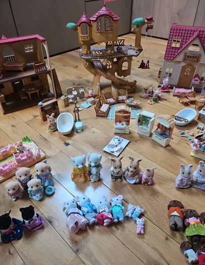 Sylvanian Families sets