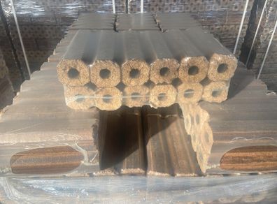 Ecohome.ie PINIKAY Oak Wood Briquettes 960kg Delivered