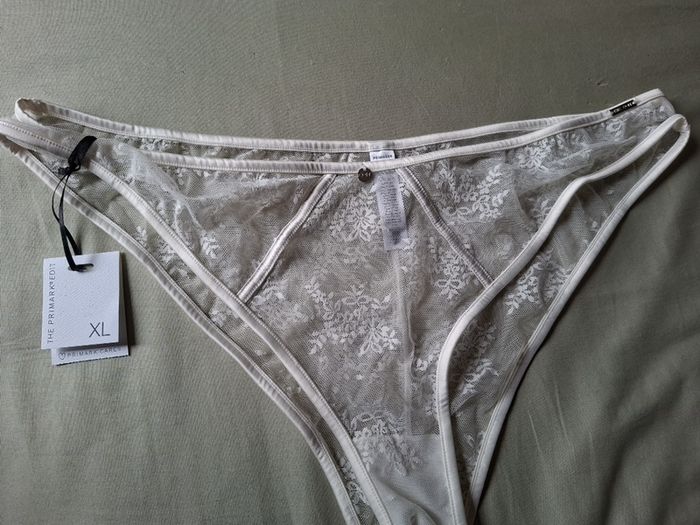 Primark briefs