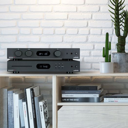 Audiophile Quality Audiolab 6000A integrated amplifier ESS Sabre ES9018K2M chipset 24-bit / 192kHz pristine Boxed