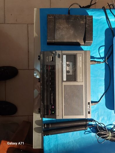 Vintage SANYO Transcribing Equipment Model TRC-7060, Mini Cassette, with Foot Pedal and Power Supply in excellent condition