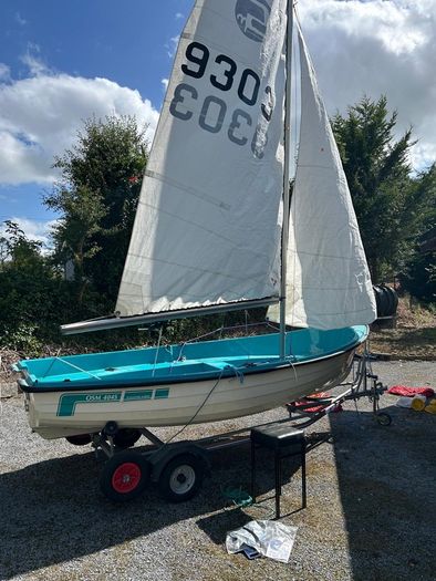 OSM 13ft 5in 404 fibreglass clinker boat