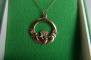 Vintage 9ct Gold 375 Claddagh Pendant on 19-Inch Chain