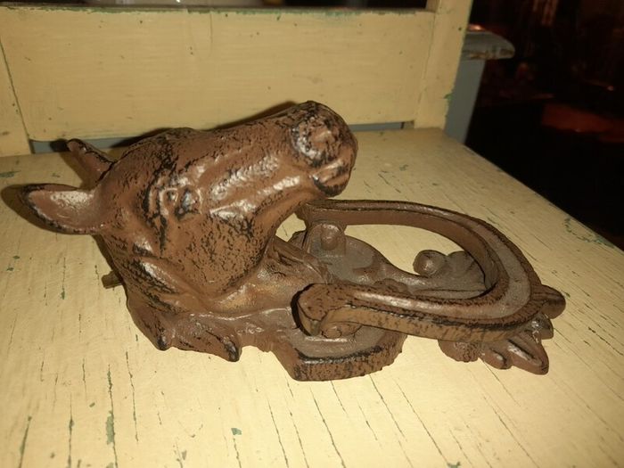Cast Iron Hirse Head Doir Knocker