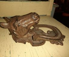 Cast Iron Hirse Head Doir Knocker