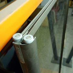 Set of sliding mirror doors