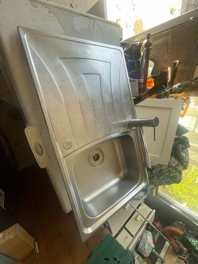 Kitchen sink