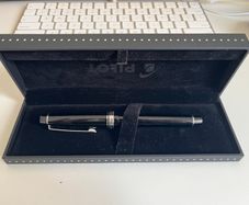 Pilot Custom 912 14K Soft Fine Nib Fountain Pen