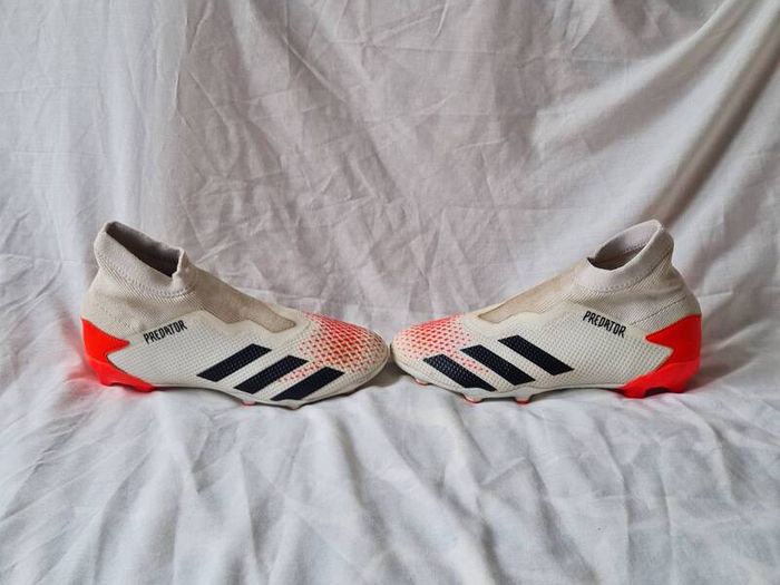 Adidas predator mutador Size 8.5 eu 42.5 white/orange in excellent condition