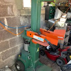 Log splitter