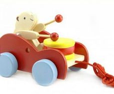 Pull Along Drum Beating Bear