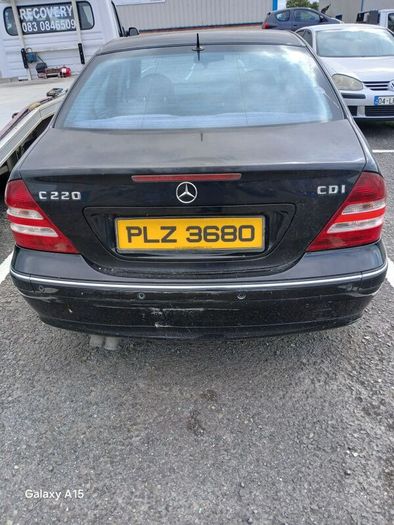 breaking mercedes