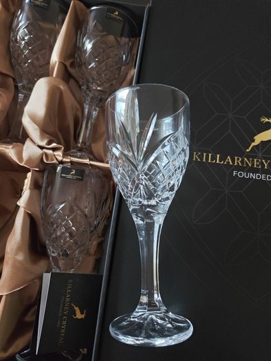 Trinity Wine Glass Set