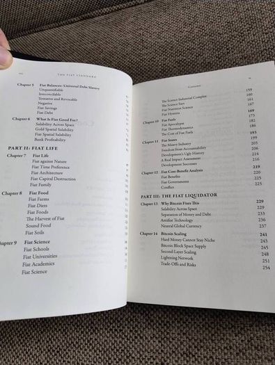 The Fiat Standard 2021 the debt slavery alternative to human civilization by Saifedean Ammous hardback with dustcover in very good condition FREE STANDARD POSTAGE INCLUDED
