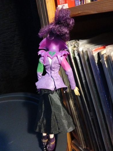 Disney Descendants Signature Mal Isle of the Lost Doll Maleficents Daughter