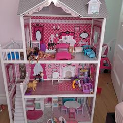 Dollhouse