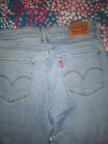 Levis jeans