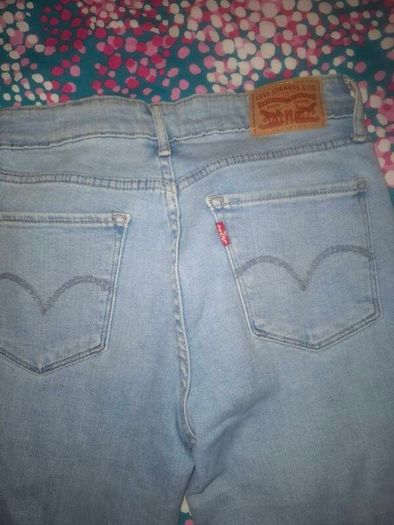 Levis jeans